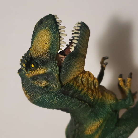 Schleich Green and Yellow Dinosaur Tyranousaurus Rex Reptile Toy 12" - Picture 3 of 4